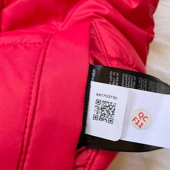 The North Face Kids’ Reversible Red Perrito Jacket - Picture 10 of 13